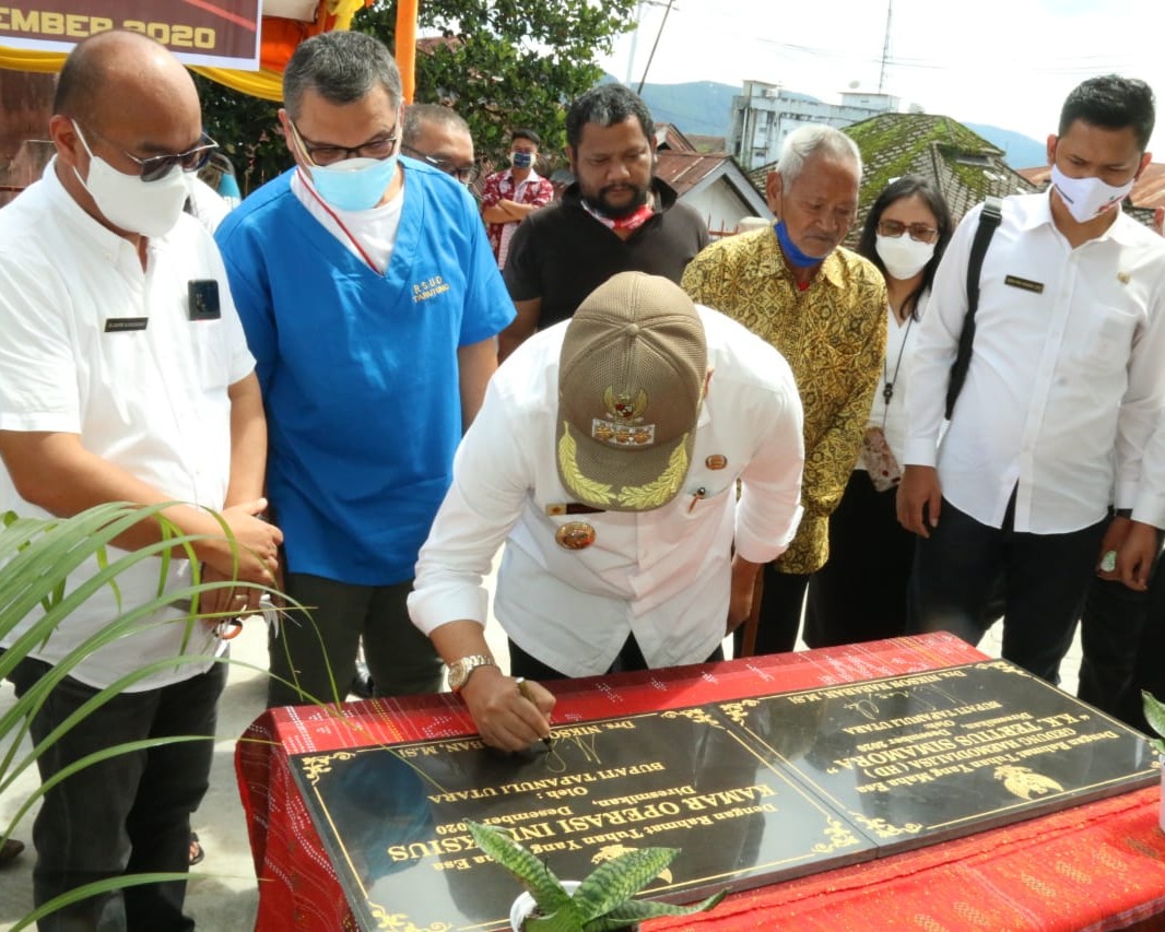 Bupati Taput Resmikan Gedung Haemodialisa, Ruang Operasi Infeksius dan SIMSR di Rumah Sakit Tarutung