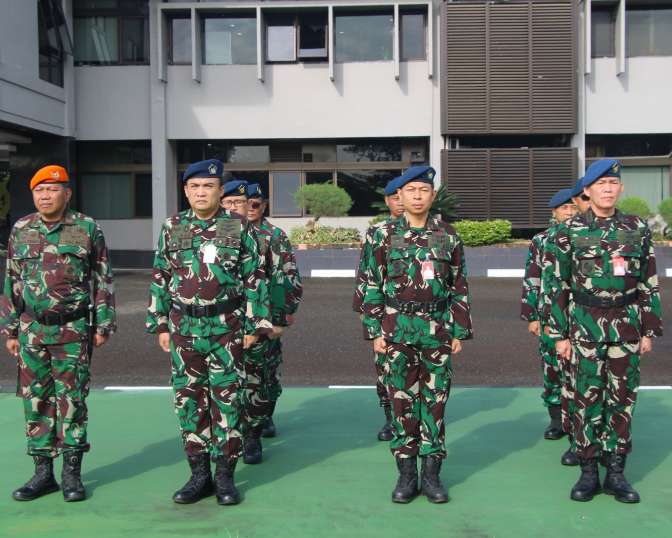 Pimpin Upacara Mingguan, Ini Kata Sahli Bidang SDM Kodau I