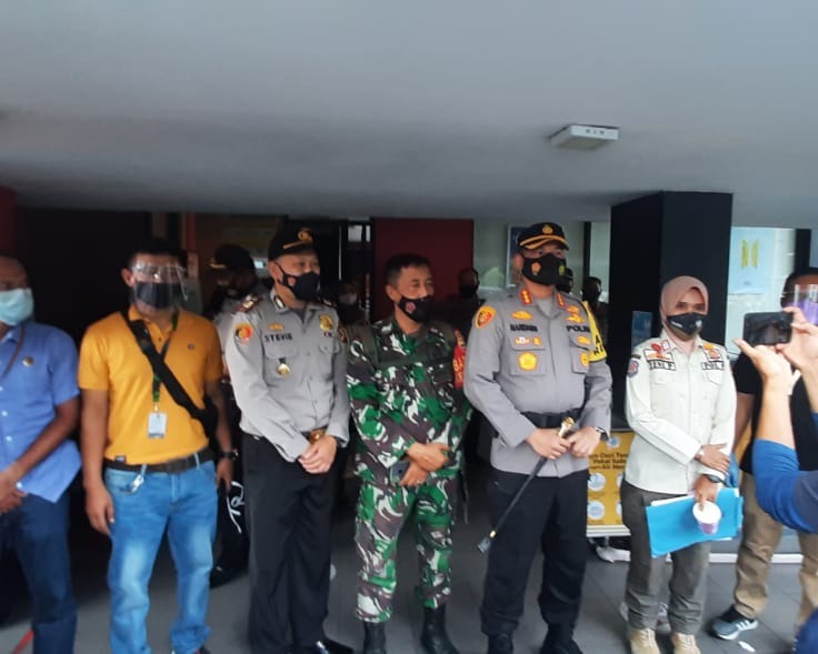 Kerumunan di McD, Tim Satgas Covid-19 Kota Pekanbaru Lakukan Pembubaran dan Penyegelan Sementara