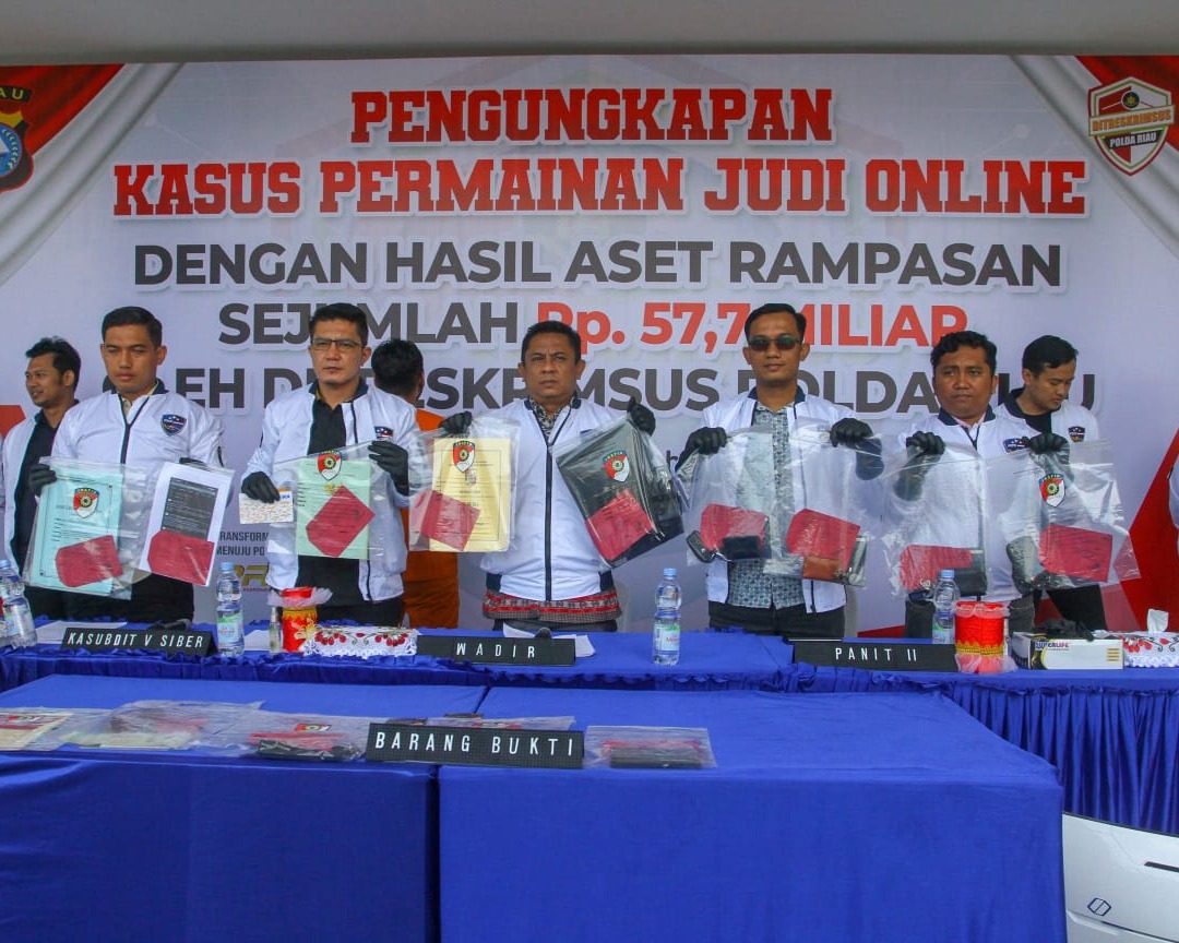 Ditreskrimsus Polda Riau Berhasil Ungkap Kasus Judi Online Dengan Omset Miliaran Rupiah