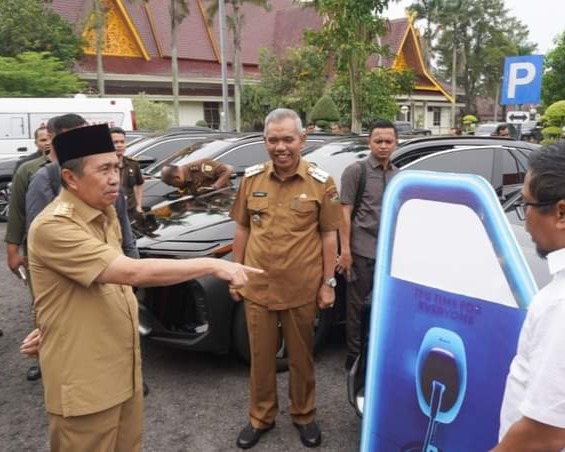 Kabupaten Kampar Terima 1 Unit Ambulace CSR dari PT Agung Toyota Untuk Kecamatan Kampar Kiri Hulu