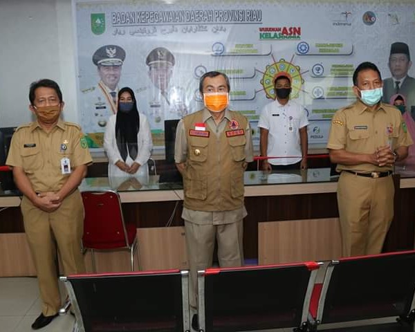 Hari Pertama Masuk Kerja Usai Hari Raya Idul Fitri 1441 H, Gubri Sidak Ke Sejumlah OPD di Lingungan Pemprov Riau