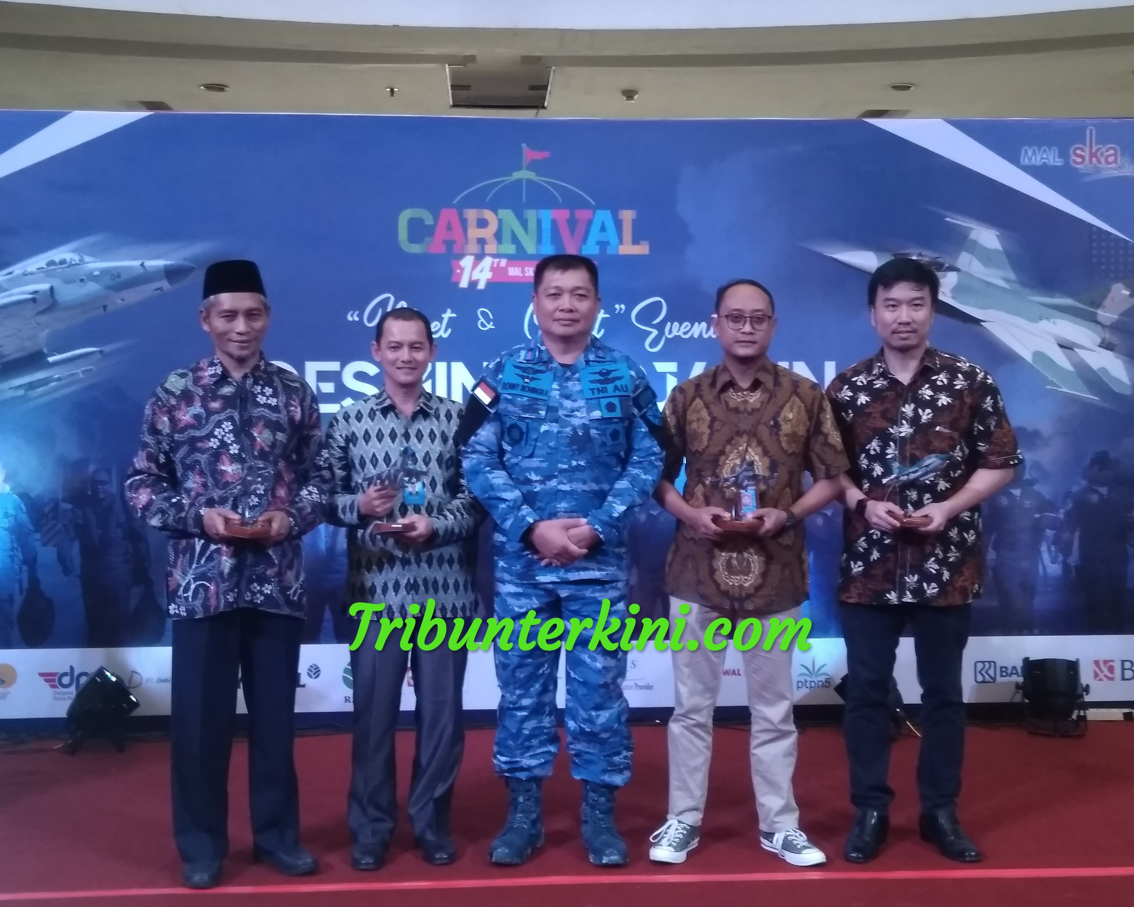 Danlanud RSN Membuka Acara Meet dan Greet Event Roesmin Nurjadin Air Force Expo 2019 Dalam Memperingati HUT TNI Ke 74 Tahun