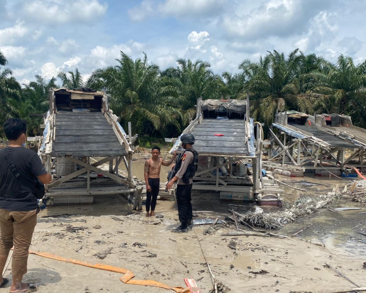 Polda Riau Gulung 11 Pelaku Tindak Pidana PETI di Kabupaten Kuansing