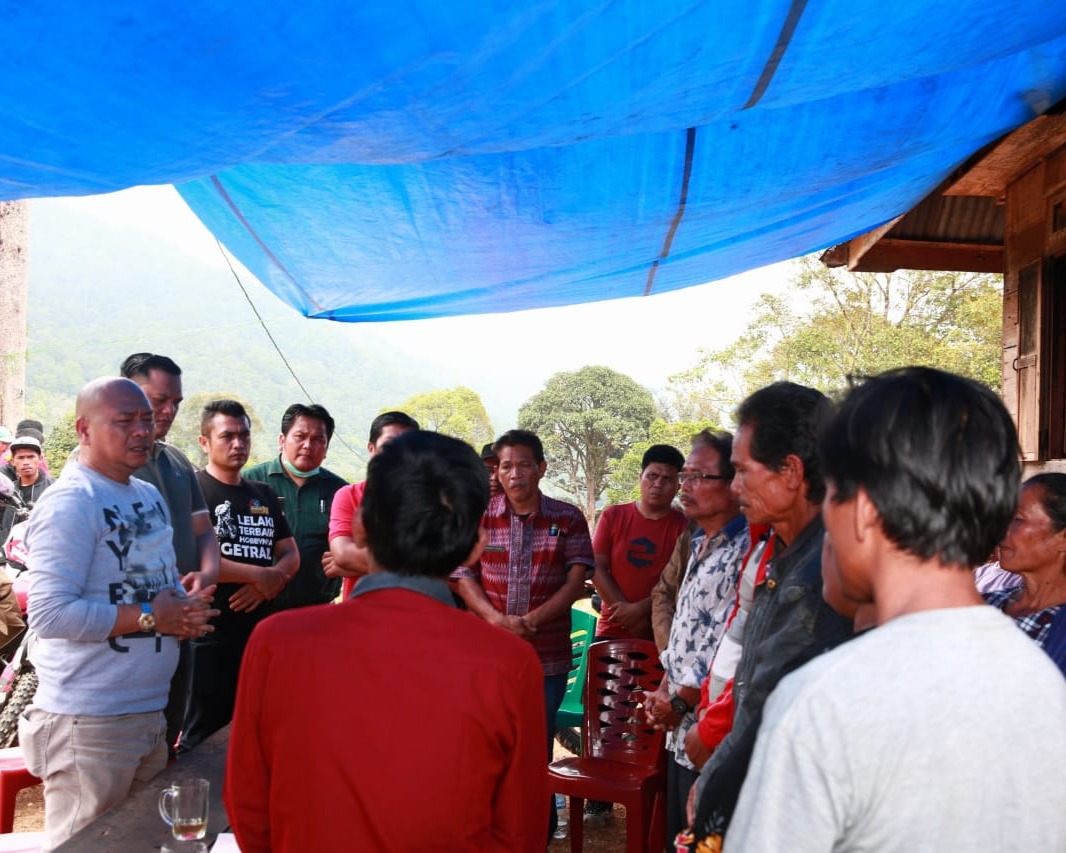 Bupati Taput Nikson Nababan Kunjungan Kerja Meninjau Pembukaan Akses Jalan Antar Desa dan Kecamatan