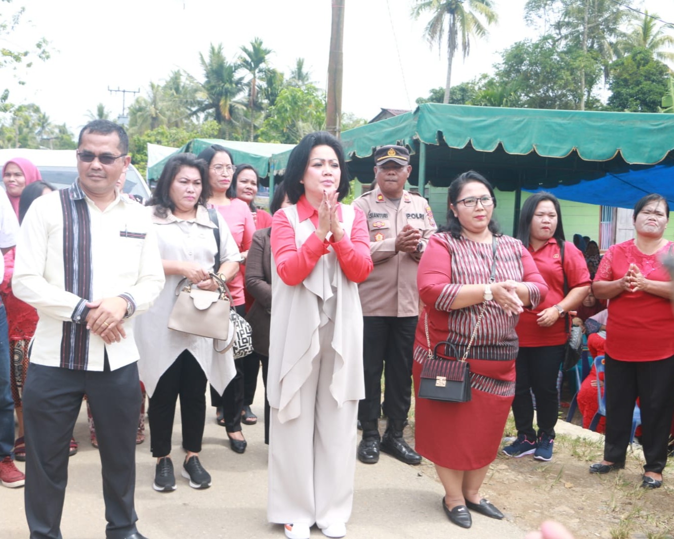 Satika Nikson Nababan Hadiri Perayaan Isra Mi'raj dan Penyambutan Bulan Puasa di Masjid Taqwa Siunggas