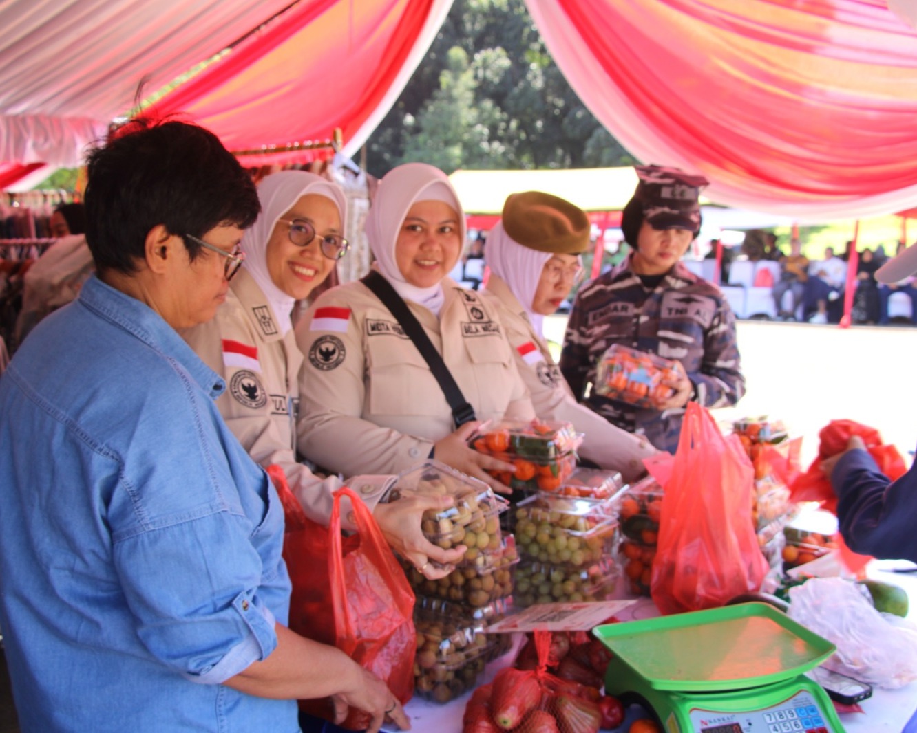 Pangkodau I Kerahkan Personel Makodau I Turut Menghadiri Bazar Ramadhan TNI