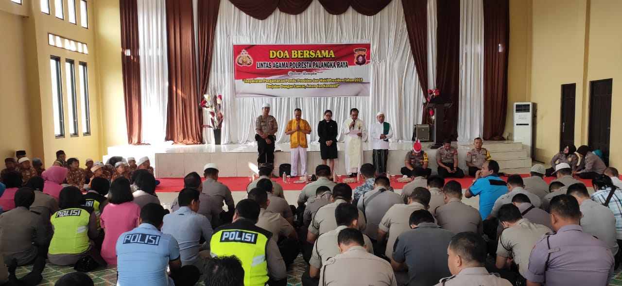 Polresta Palangka Raya Mengadakan Doa Bersama Lintas Agama