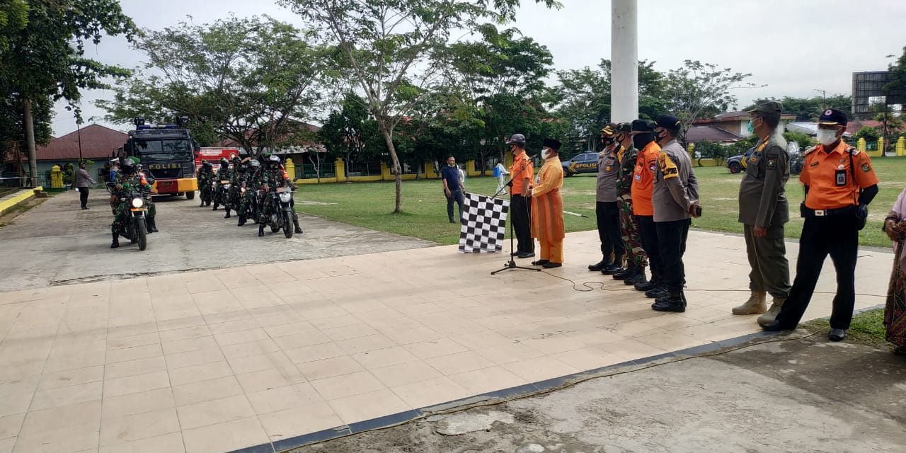 Tim Gabungan Pemda Kampar Bersama Polres Kampar dan Kodim 0313/KPR Lakukan Penyemprotan Desinfektan