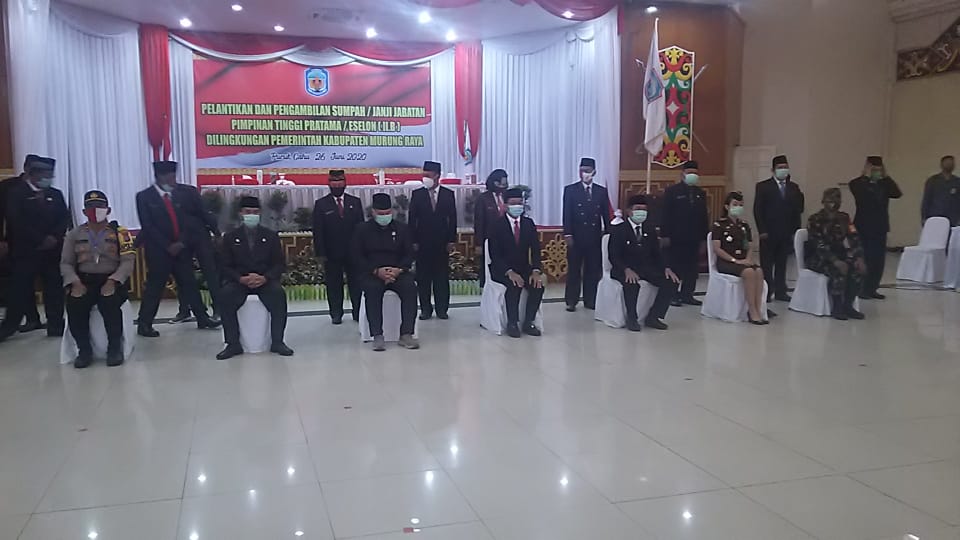 Bupati Murung Raya Melantik 12 Pejabat Eselon II Pemerintahan Kabupaten