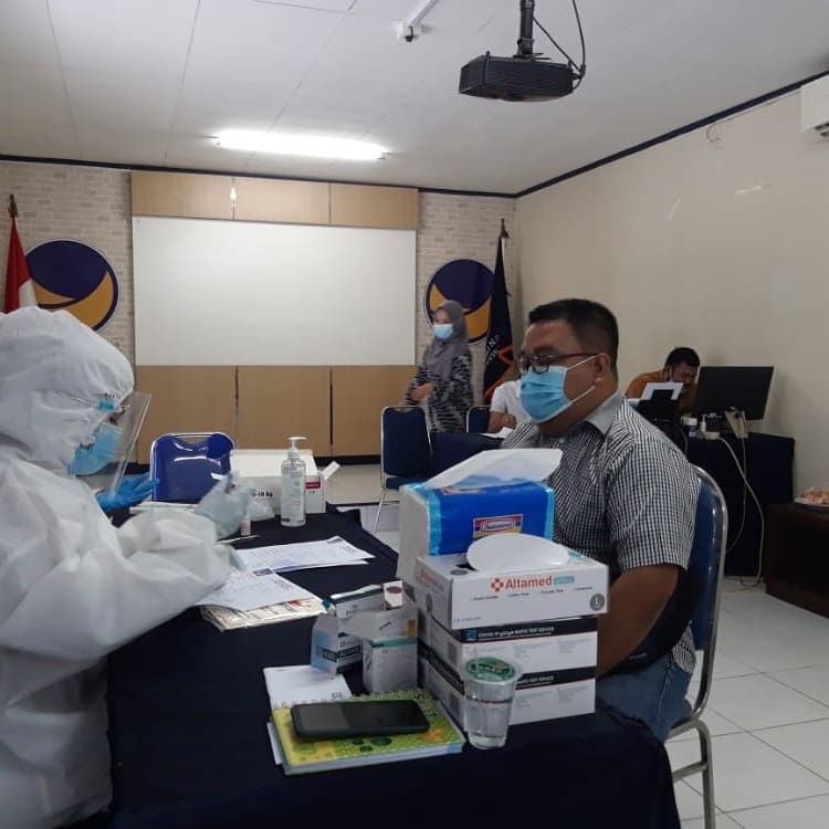Cegah Penyebaran Covid-19, DPW Partai NasDem Riau Laksanakan Swab Antigen Sars Covid-19 Gratis