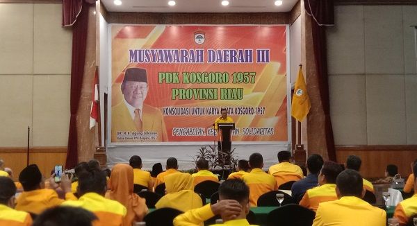 Ketua Umum Membuka Musda III PDK Kosgoro 1957 Provinsi Riau