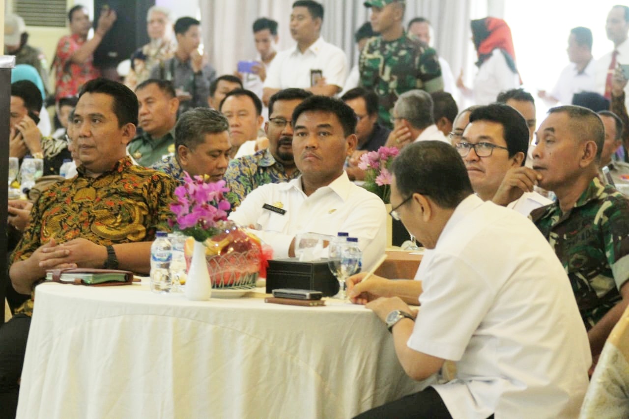 Wabup Muba Beni Hernedi Hadiri FGD Pengendalian dan Pencegahan Karhutla