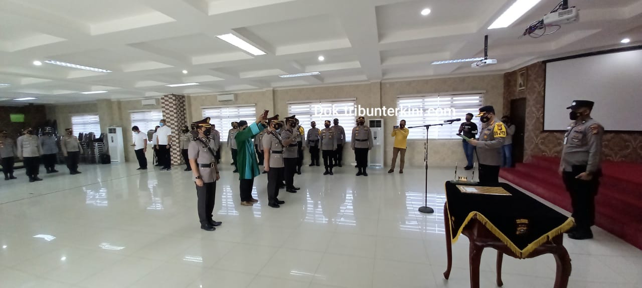 Kapolresta Pimpin Sertijab Kasat Lantas dan Kapolsek Rumbai Polresta Pekanbaru
