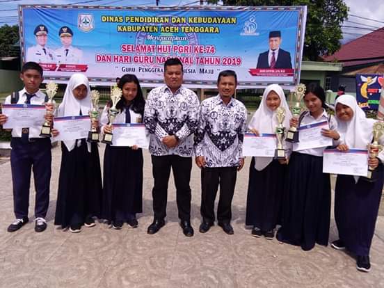 Bertepatan Hari Guru Nasional 2019, SMPN 1 Badar Aceh Tenggara Torehkan Prestasi