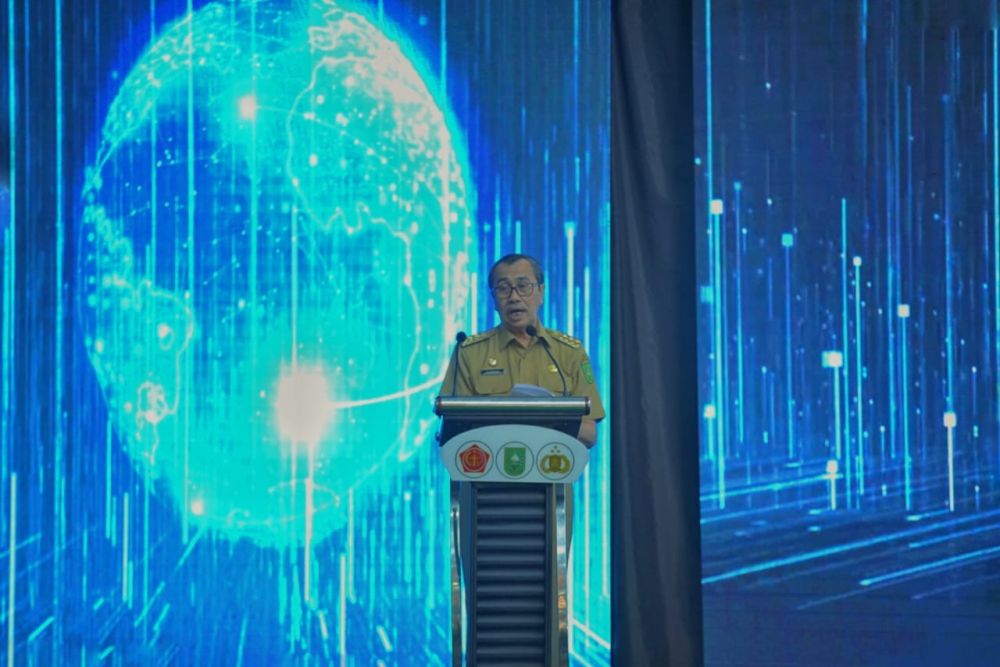 Dalam Launching Aplikasi Dashboard Lancang Kuning Nusantara, Gubri Paparkan Pembentukan Tapak KPH Untuk Atasi Karhutla