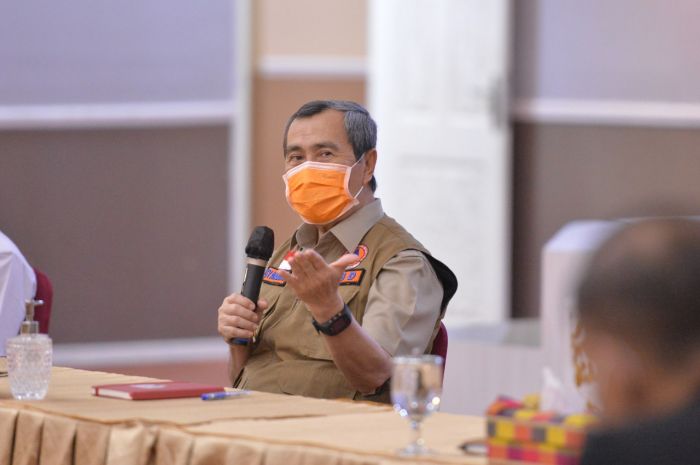 Gubri Laksanakan Vidcon Terkait Persiapan Masuk Kerja Pegawai Pemprov Riau Pada Masa Tatanan Normal Baru