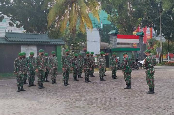 Personil Kodim 0301/PBR Gelar Apel Siaga Dalam Rangka Menyambut Hari Raya Idul Fitri 1442 H Tahun 2021