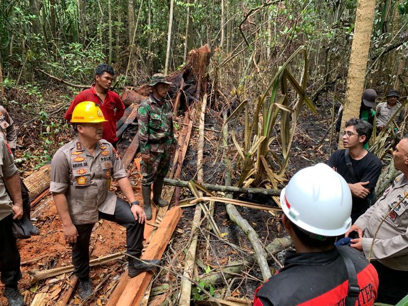 Kapolda Riau: Kayu Ditebang, Dibakar, Lalu di Jadikan Kebun Sawit 