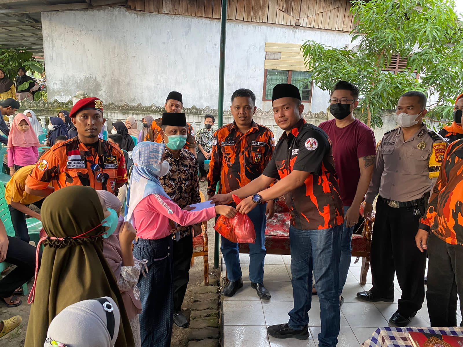 100 Anak Yatim Terima Bantuan Dari PAC Pemuda Pancasila Sail 