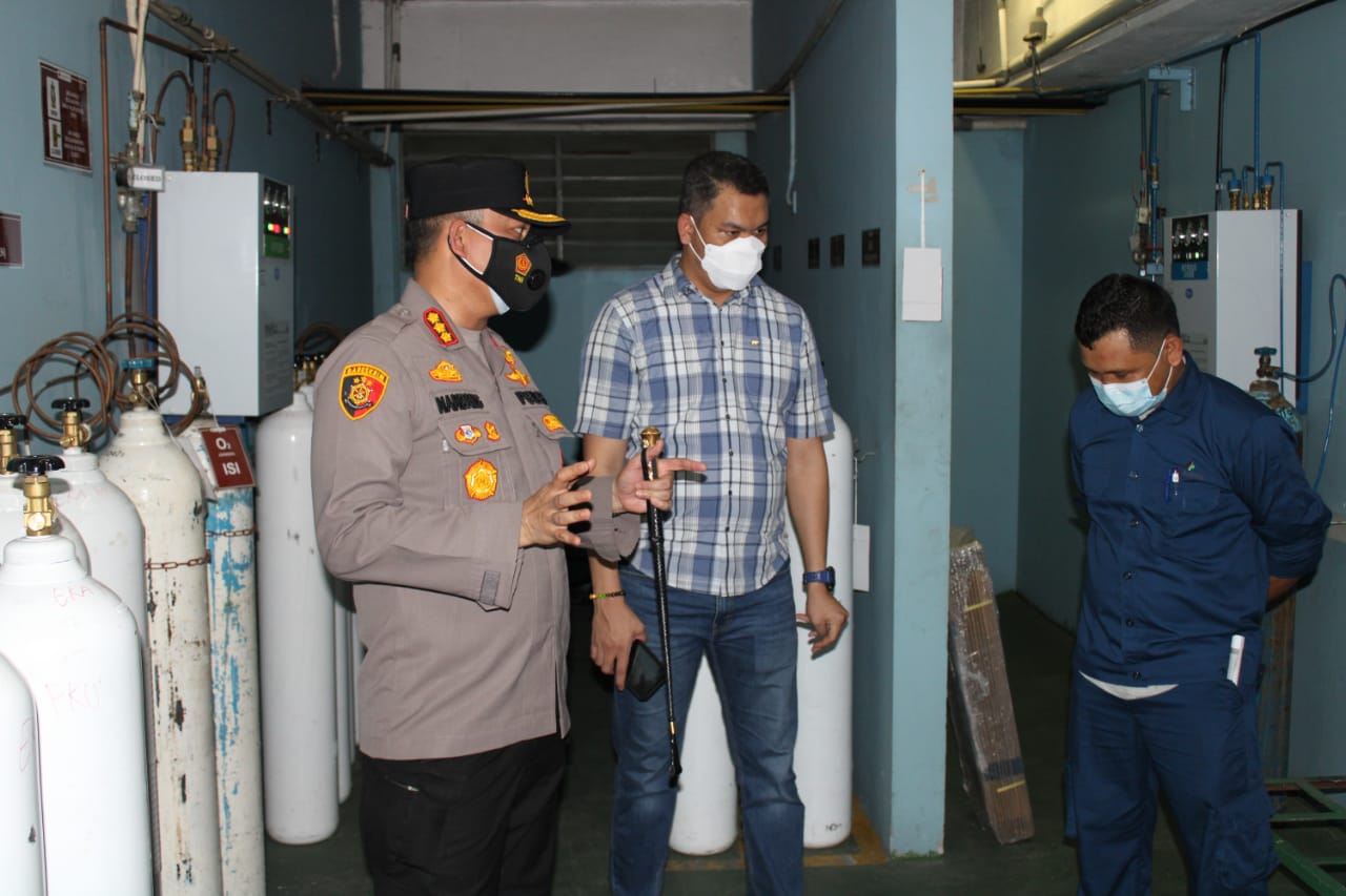 Kapolresta Pekanbaru Lakukan Pengecekan Ketersediaan Oksigen Serta Tempat Tidur Untuk Pasien Covid-19 di RS Eka Hospital