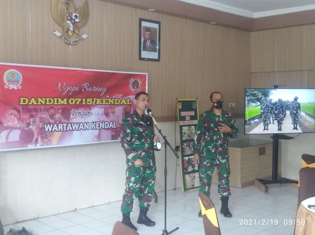 Kodim 0715/Kendal Menyikapi Pemberitaan Tidak Berimbang dan Hoax, Gelar Ngopi Bareng Dengan Wartawan