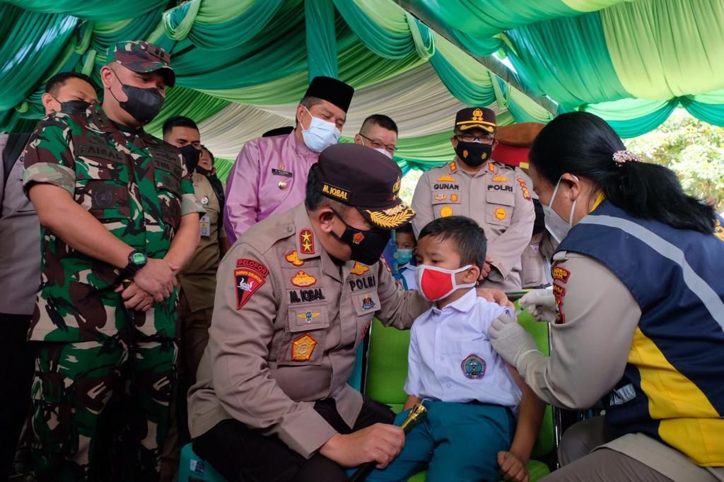 Percepatan Vaksinasi, Kapolda Riau: Untuk Menyelamatkan Rakyat Dari Tranmisi Covid-19, Yakni Omicron