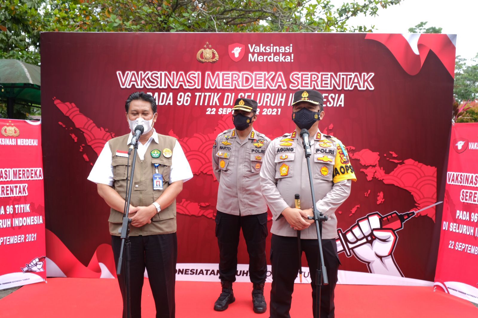 Vaksinasi Merdeka Serentak, Polda Riau Gandeng Perguruan Tinggi Siapkan 9000  Vaksin Dan 1500 Paket Bansos