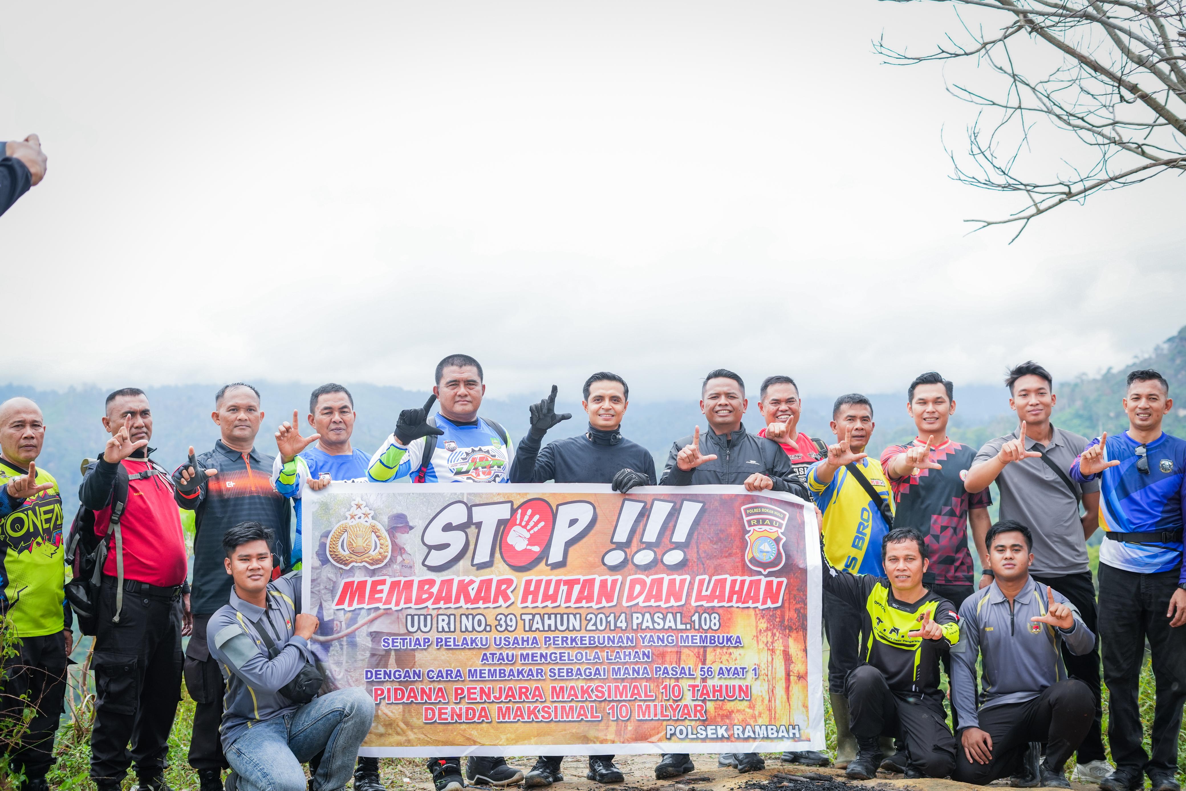 Polres Rokan Hulu Turun Langsung: Bagi Sembako Hingga Patroli Karhutla, Pastikan Rambah Zero Hotspot