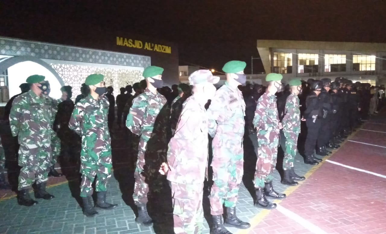 Dandim 0301/PBR Menghadiri Apel Gabungan dan Patroli TNI - Polri Dalam Rangka Cipta Kondisi Kota Pekanbaru di Mapolda Riau