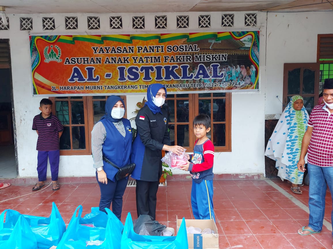 DPW Garnita NasDem Riau Serahkan Santunan di Panti Asuhan Al Istiklal