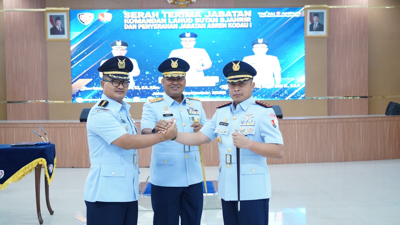 Terima Tongkat Komando, Kolonel Pnb Anggit B.W., Resmi Jabat Komandan Lanud Sutan Sjahrir
