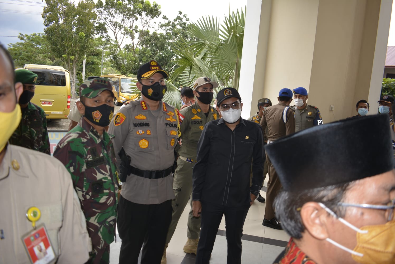 Jelang Ibadah Malam Natal 2020, Kapolresta Pekanbaru Dampingi Kapolda Riau Tinjau Protokol Kesehatan Di Beberapa Gereja di Kota Pekanbaru