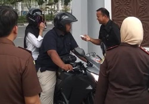 Antisipasi Corona, Kejaksaan di Riau Laksanakan Pemeriksaan Suhu Tubuh Pegawai dan Tamu