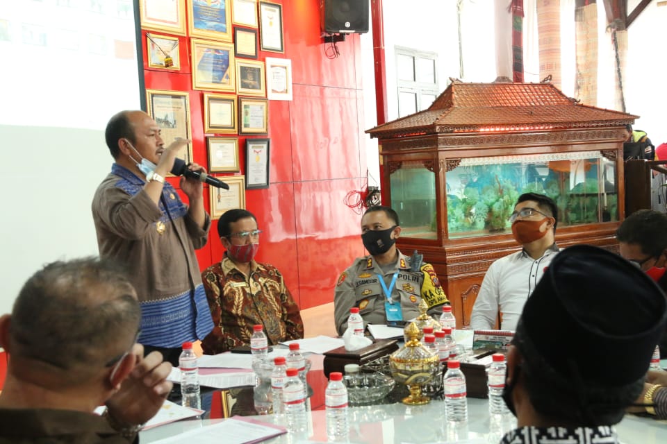 Bupati Taput Gelar Pertemuan Dengan Tokoh Agama Guna Kesepakatan Bersama Dalam Menghadapi New Normal Tempat Ibadah