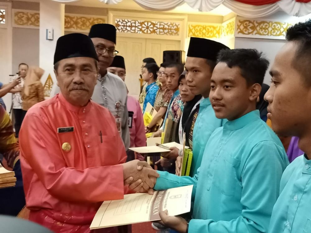 Gubernur Riau Temu Ramah Dengan Siswa Berprestasi SD/MTs, SMA/MA/SMK dan SLB Se Provinsi Riau Tingkat Nasional dan Internasional Tahun 2019