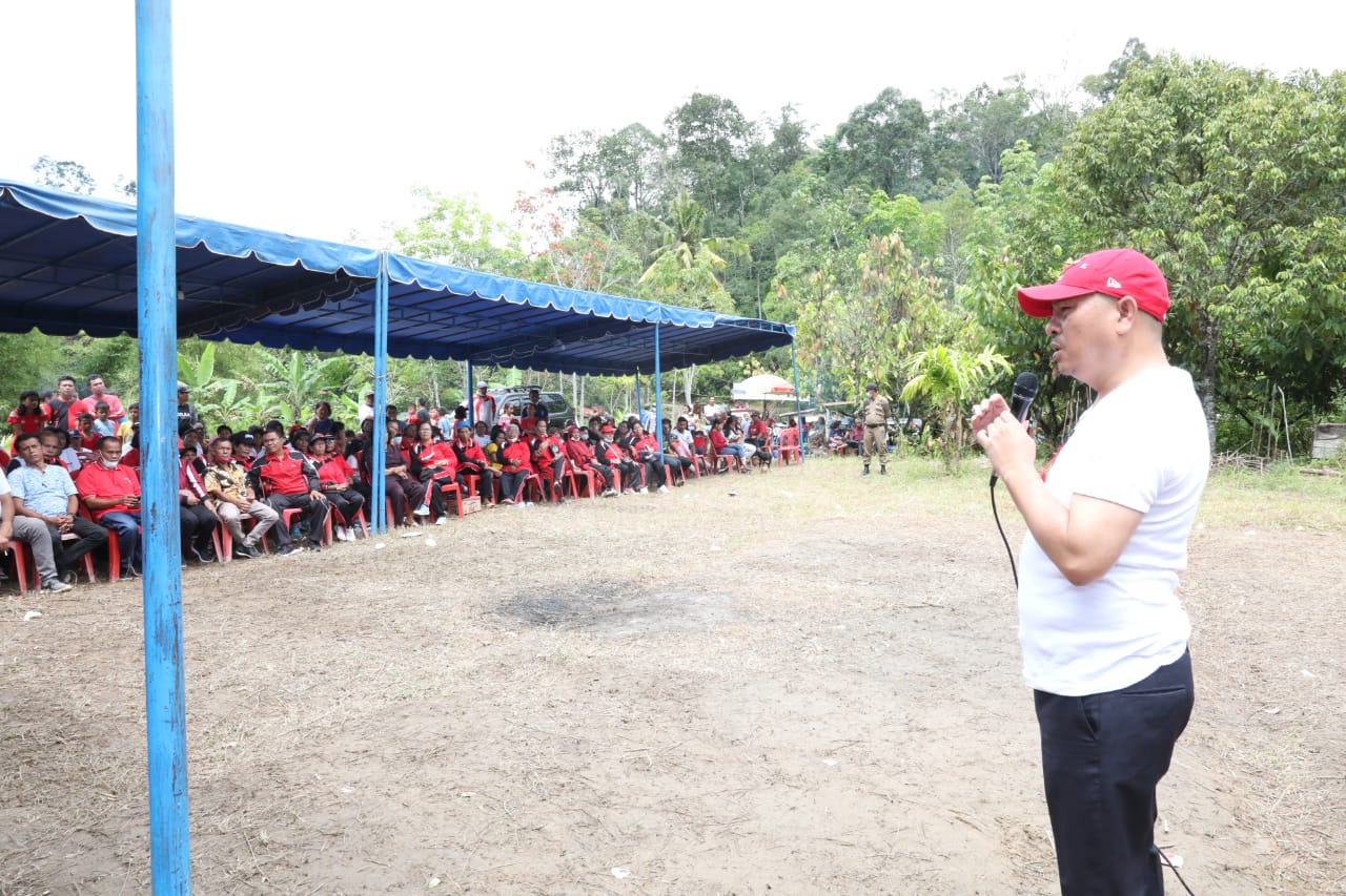 Bupati Tapanuli Utara Nikson Nababan Tinjau Lokasi  Wisata Sampuran Desa Parsaoran Samosir Kecamatan Pahae Jae