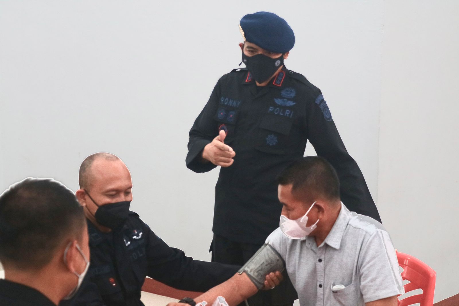 Dukung Percepatan Vaksinasi, Dansat Brimob Polda Riau Cek Langsung Di Gedung Bhayangkara