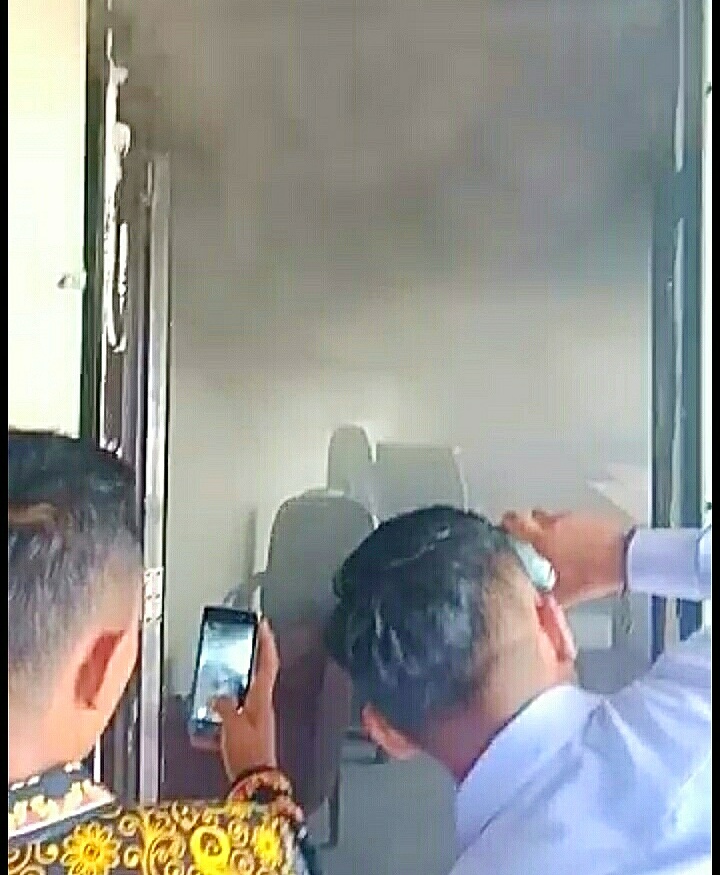 Breaking News Kantor DPRD Kabupaten Mesuji Nyaris Terbakar