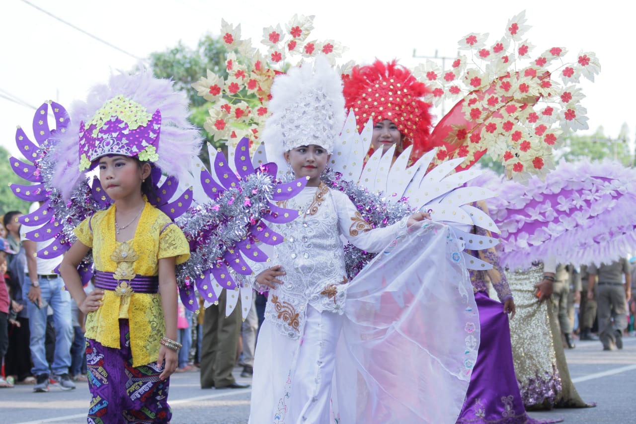Semarak Karnaval Budaya dan Kendaraan Hias Sita Perhatian Masyarakat Muba
