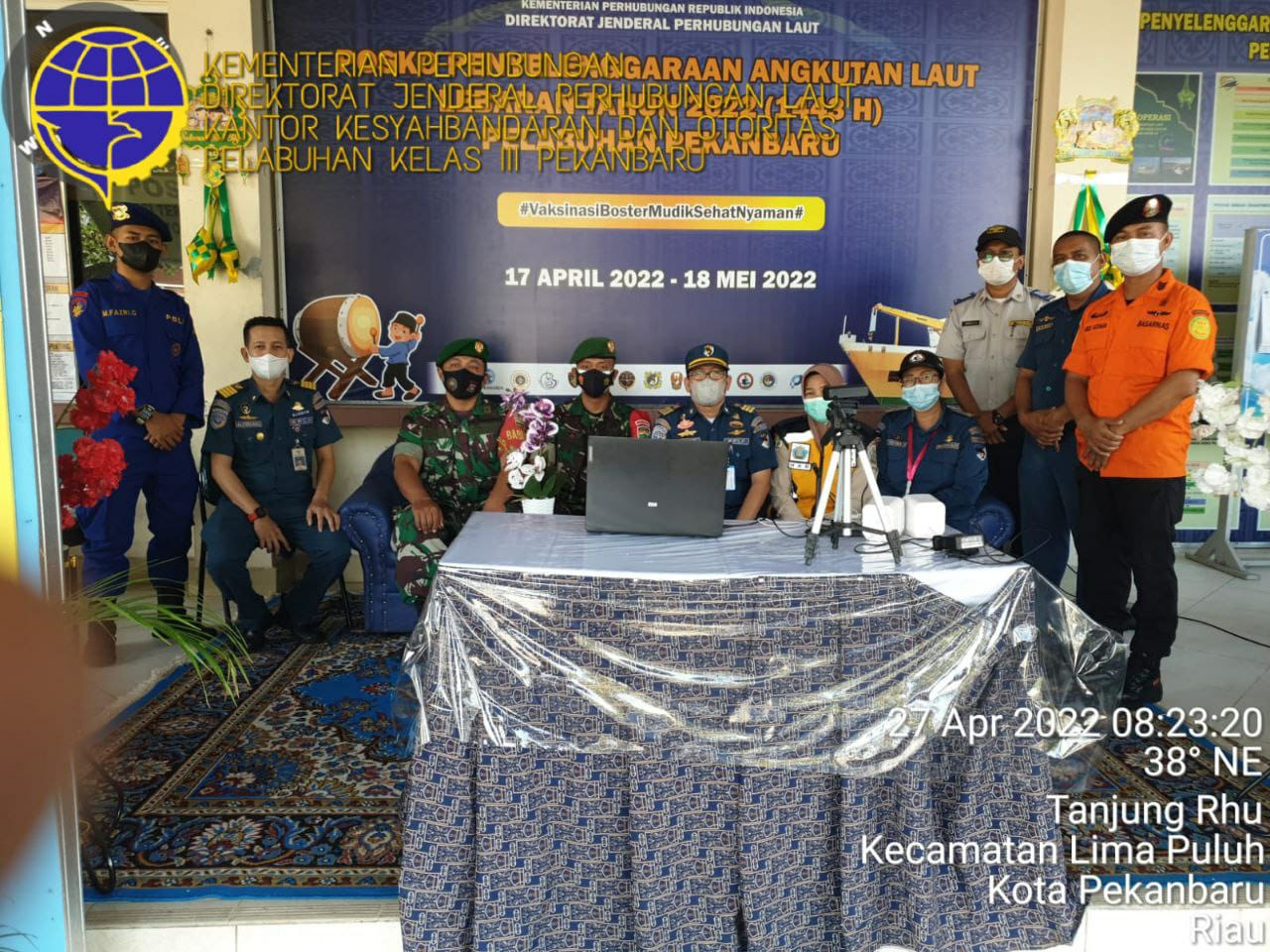 Jelang Hari Raya Idul Fitri 1443 H, Babinsa Kodim 0301/PBR Laksanakan Pengamanan Posko Penyelenggaraan Angkutan Laut Lebaran Tahun 2022