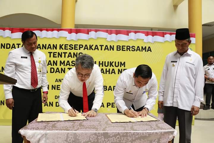 Bapenda Kota dan Kejari Pekanbaru Melaksanakan Penandatangan Perjanjian Kerjasama Di Bidang Bantuan Hukum