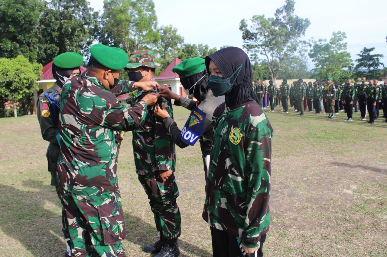 Dandim 0301/PBR Diwakili Pasiter Pimpin Pembaretan SMK Taruna Satria Pekanbaru