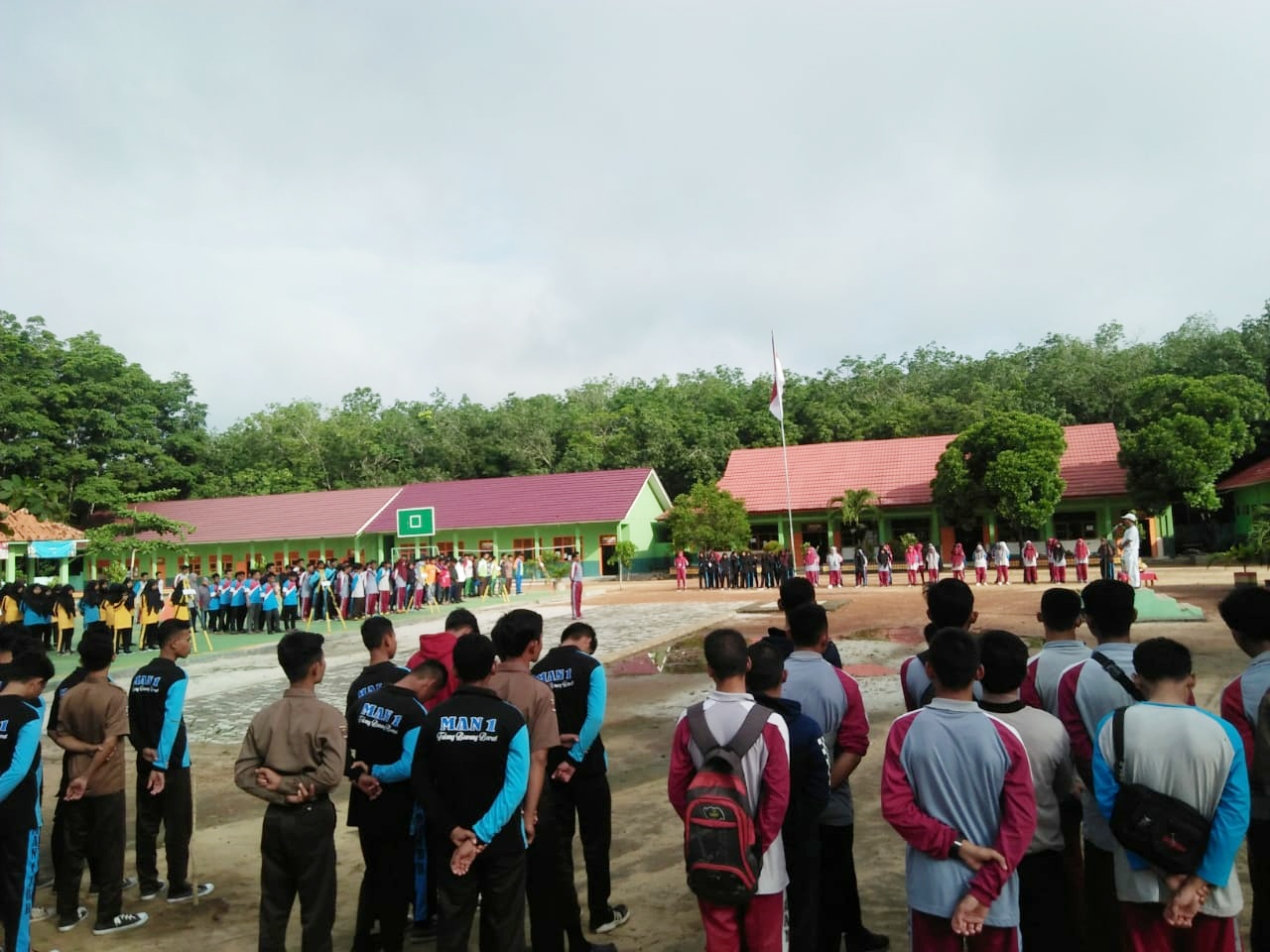    Imam Kahfi Buka Kejuaran Seni dan Olahraga Tingkat KKM MAN 1