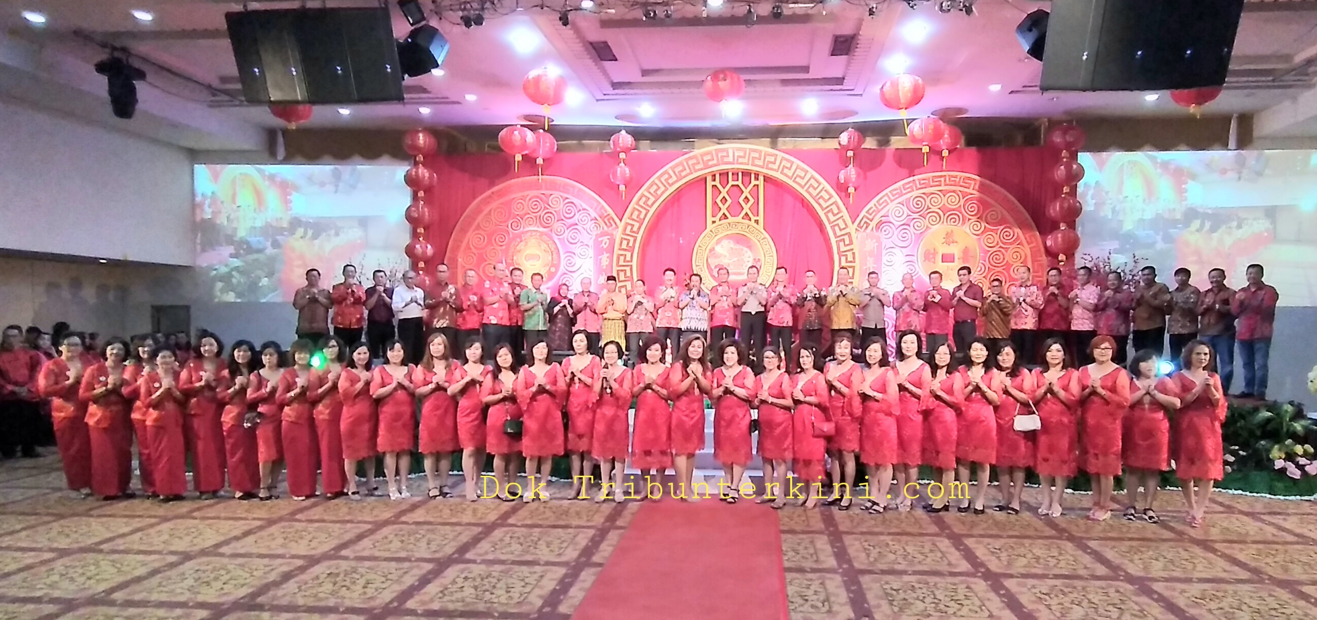 Dalam Perayaan Tahun Baru Imlek 2571 Bersama Tahun 2020, Di Meriahkan Atraksi Naga dan Tiga Dewa Rejeki