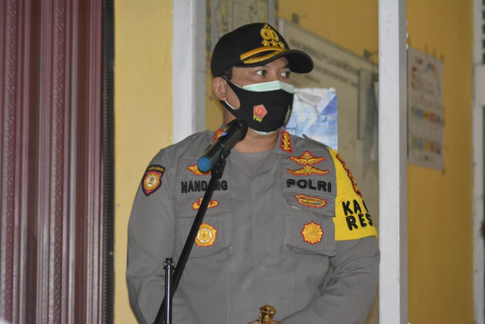 Kapolresta Pekanbaru Pimpin Langsung Kegiatan Pemberlakukan Sosial Berskala Mikro Di Kecamatan Tampan