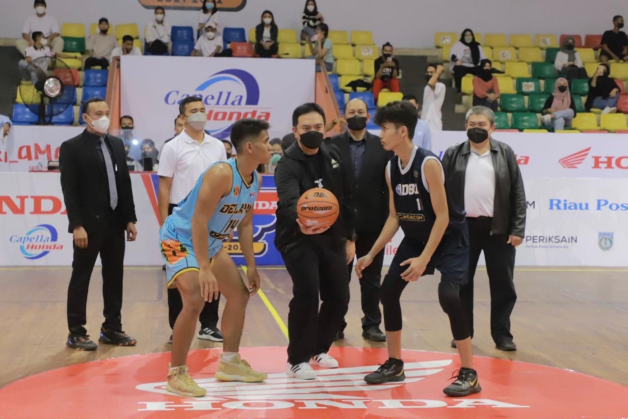 Lakukan Tip Off, Kapolda Irjen Pol M Iqbal Membuka Resmi Honda DBL Series Riau