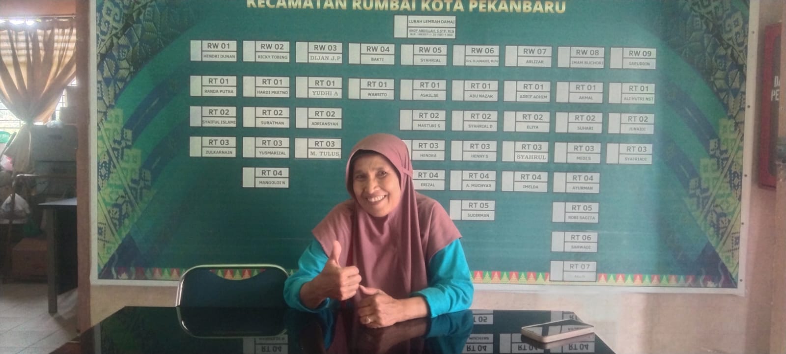 Terima Bantuan, Ketua Posyandu Ucapkan Terima Kasih Ke Indra Gafur Plt Lurah Lembah Damai