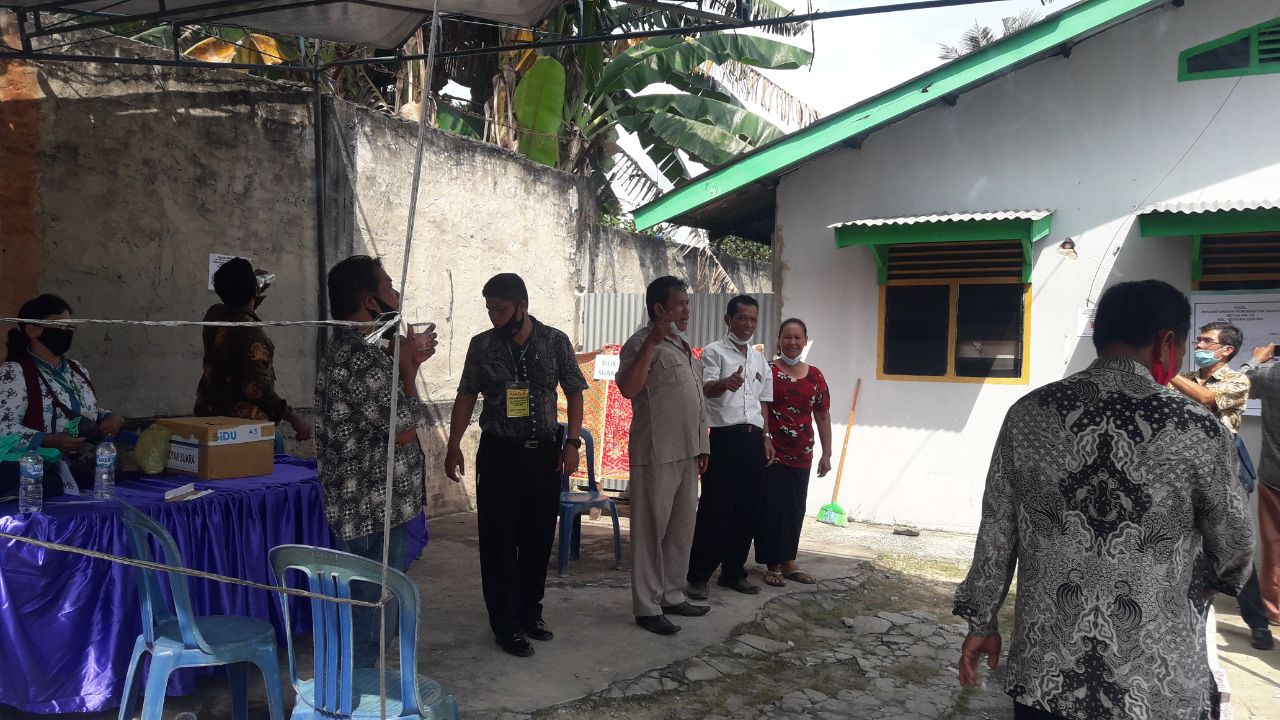 Babinsa Kodim 0301/Pekanbaru Memantau Pelaksanaan Pemilihan Ketua RW Kelurahan Bencah Lesung