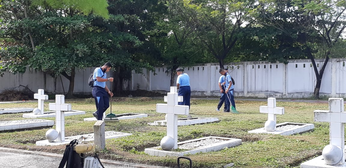 Menjelang Memperingati Hari Bhakti TNI AU, Lanud RSN Melakukan Pembersihan TMP Kusuma Dharma Pekanbaru
